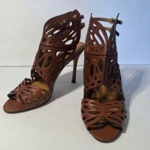 $35 sale Nine West tan strapped heels size 7  👠S23